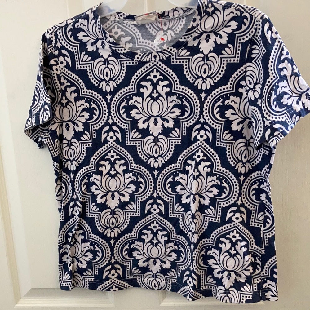 FINAL MARKDOWN Ladies hot cotton tee medium